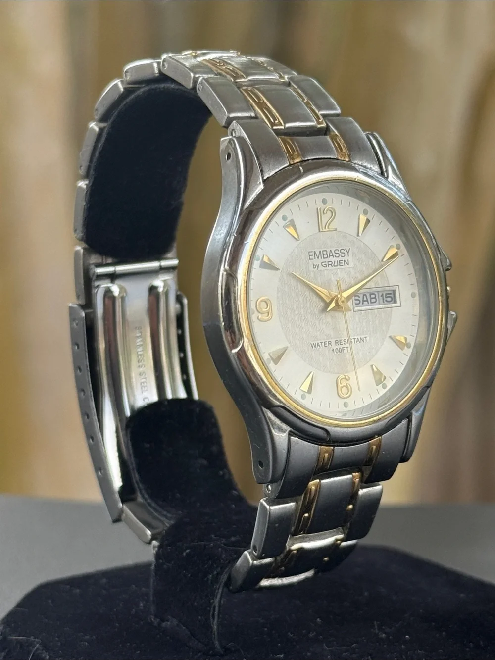Gruen Embassy Men’s Quartz Day-Date Two-Tone Original Bracelet Cream Dial 40mm
